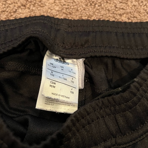 Tiro adidas girls soccer pants, color blqck, size medium - Picture 3 of 5